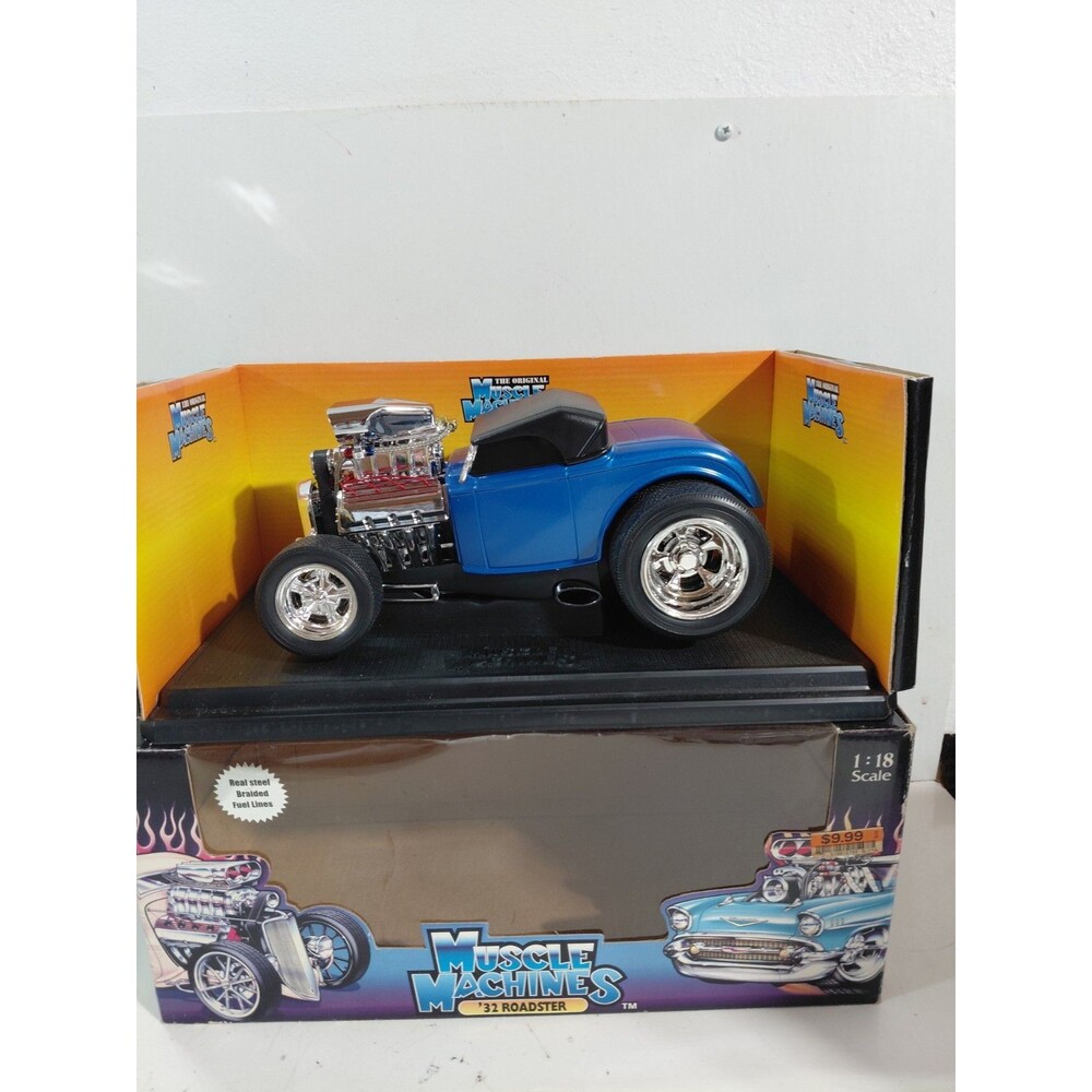 Muscle Machines 71166 1:18 Diecast 1932 Ford Roadster Hot Rod w/box